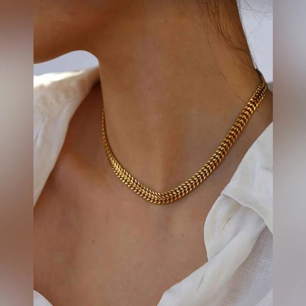 Gold Plated Stainless Steel Cuban Link Chain Necklace 5mm - Picture 1 of 3